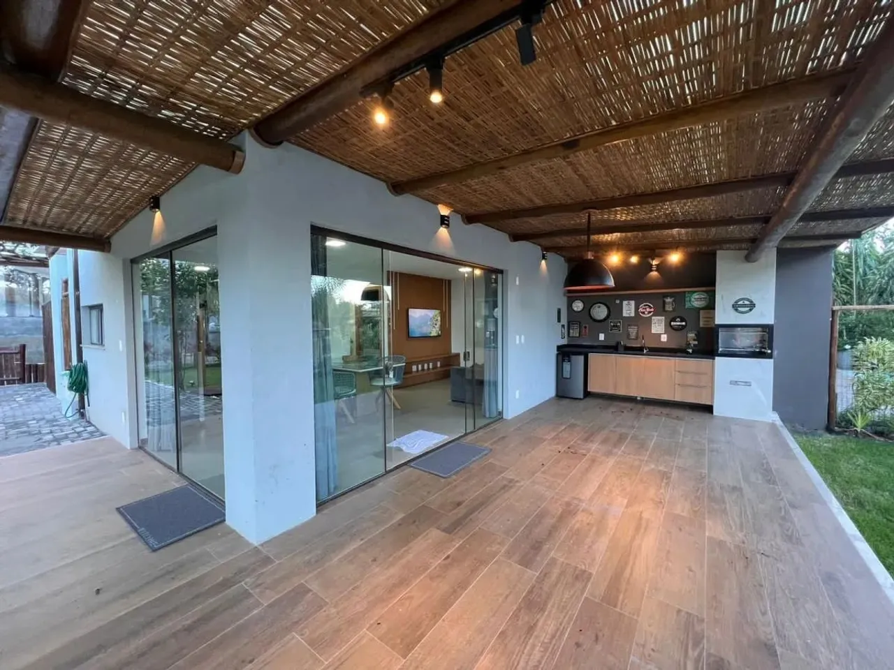 Casa Duplex para Venda em Mata de São João, Praia do Forte, 3 dormitórios, 3 suítes, 4 ban