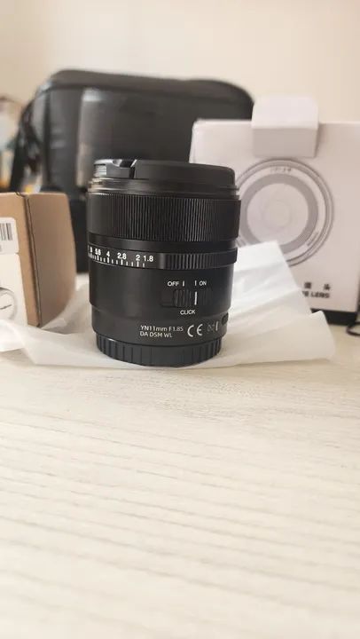 LENTE YONGNUO 11MM 1.8 SONY