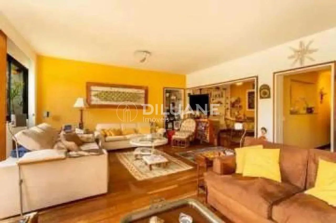 Apartamento : / Residencial / Gávea