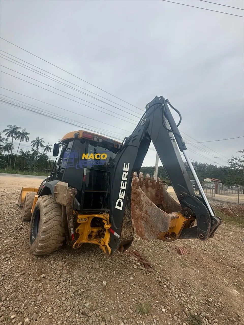 Retroescavadeira John Deere 310L - Foto 2