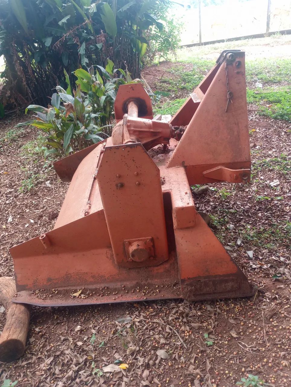 Vende -se Canteiradeira minamy 