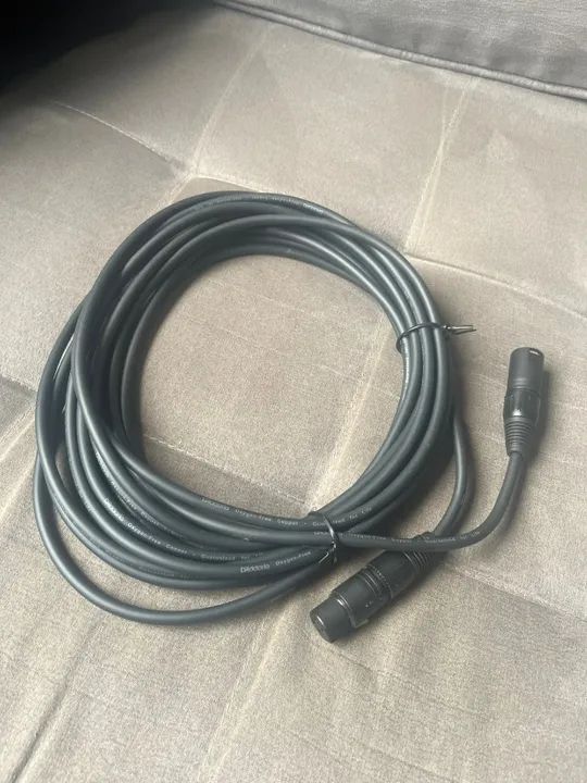 Mircrofone Sure SM58. - Foto 2