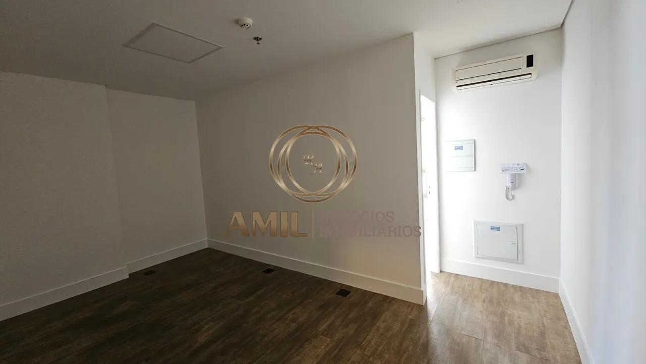 Sala Comercial no Condomínio Costa Norte Offices Royal Park / Jardim Aquarius / 32m² / SJC
