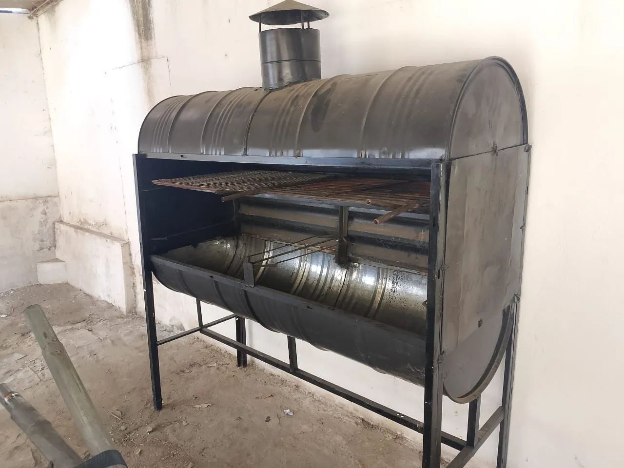 Churrasqueira profissional 64315479556995120