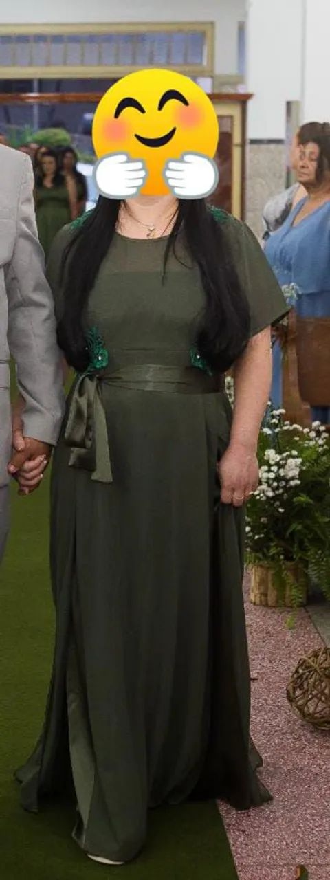 Vestido para casamento verde oliva 