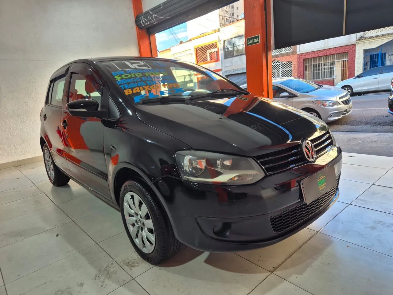 Volkswagen Fox 1.0 MI Total Flex 8V - Foto 3