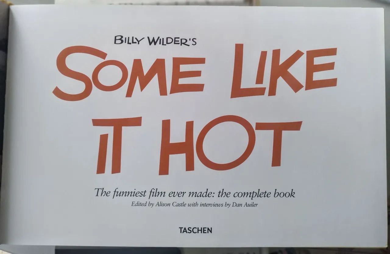 Livro Taschen Some Like It Hot - Billy Wilder - Foto 2