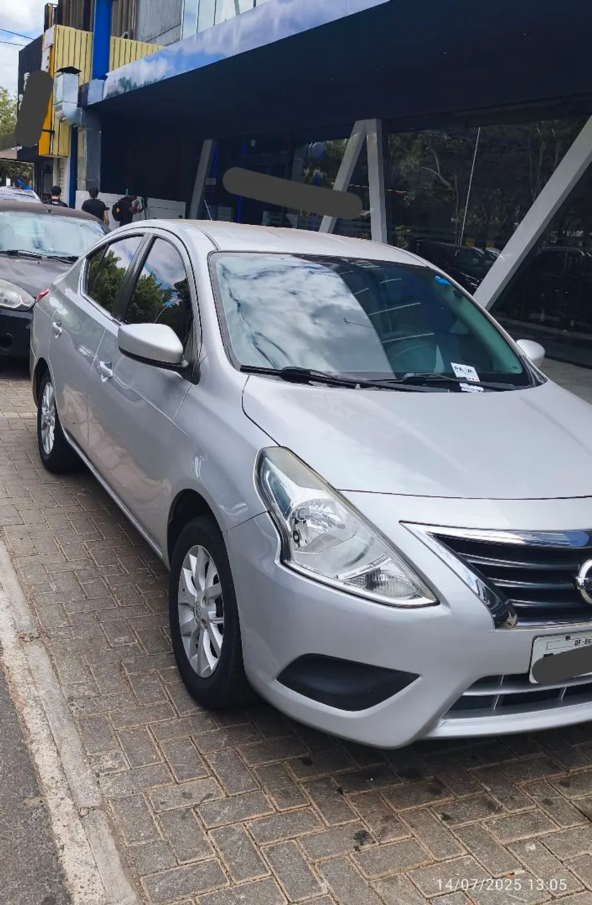 Nissan Versa SV 1.6 Flex 2015/16