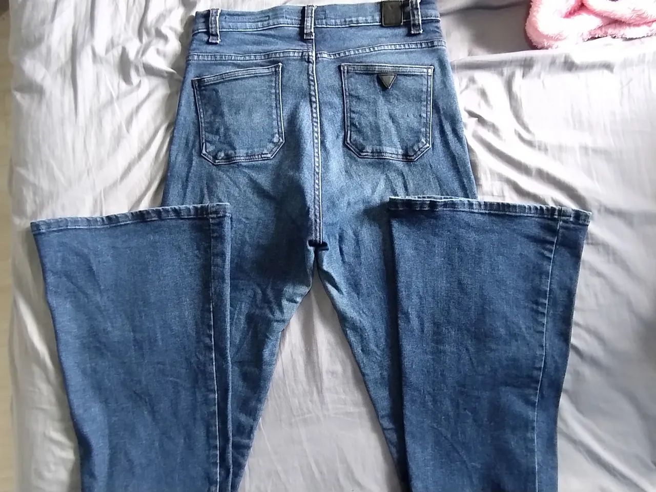 02 calças jeans, modelo flare, usadas - Foto 3