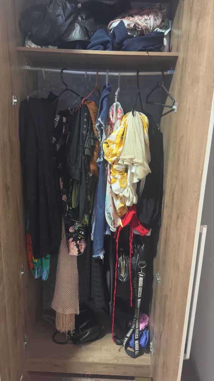 Guarda roupas semi novo !!  - Foto 4