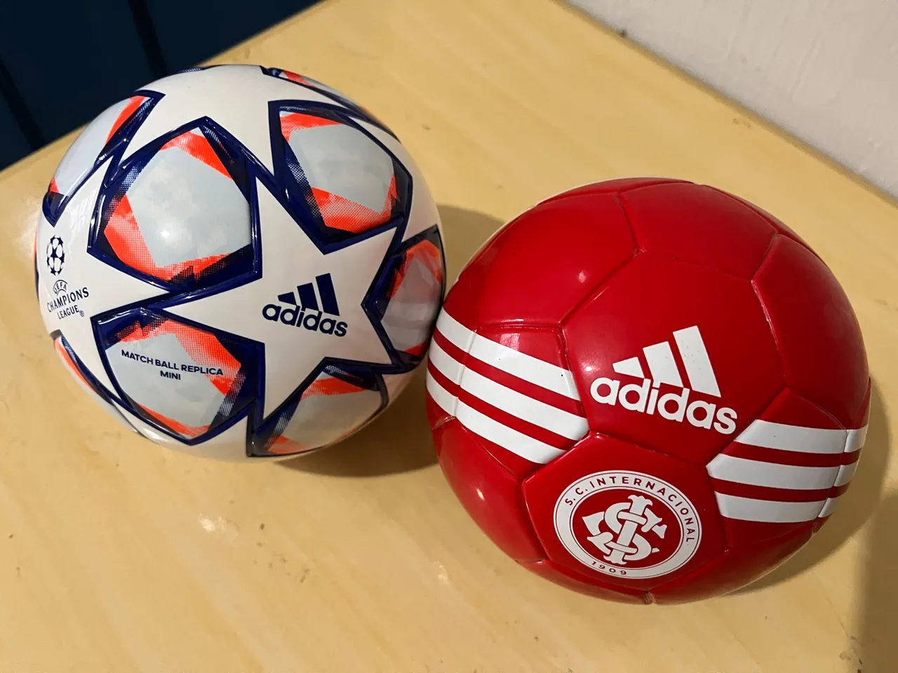Mini Bola Adidas - Champions e Inter
