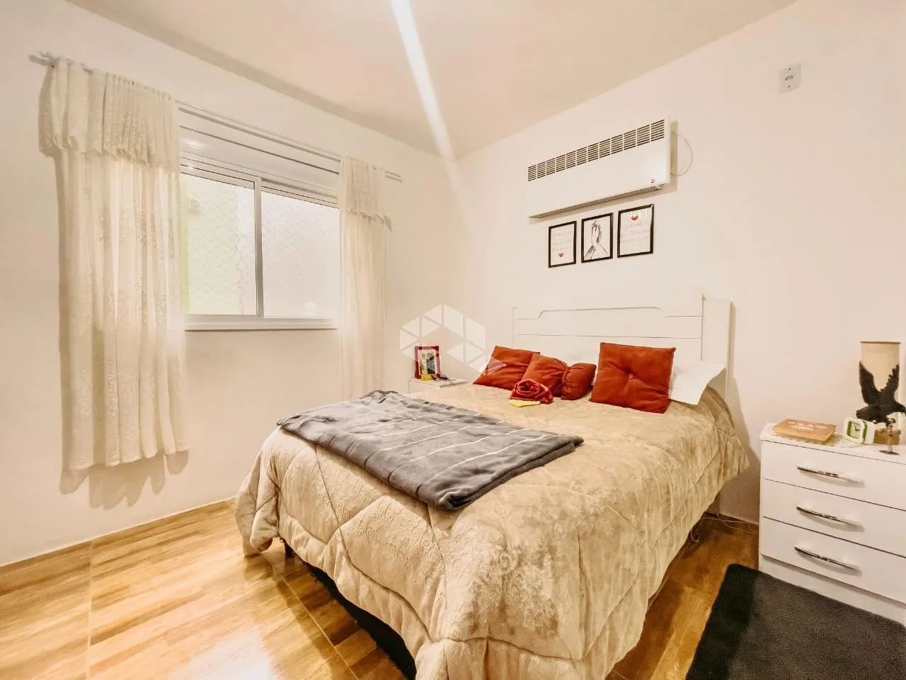 Apartamento dois dormitórios em Canela