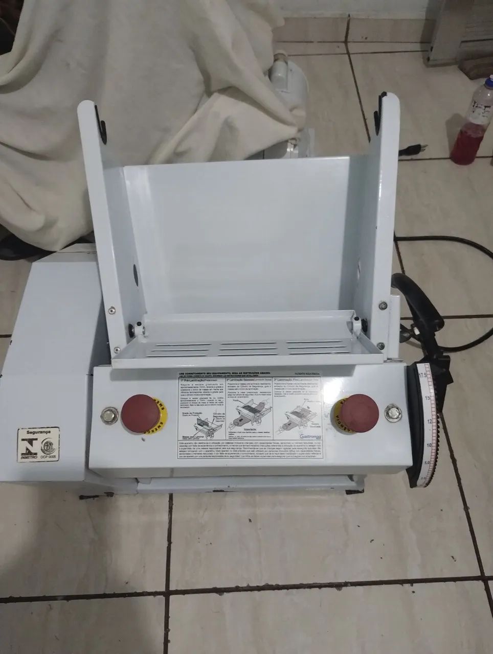 Cilindro de massa cilindro de massa. - Foto 2