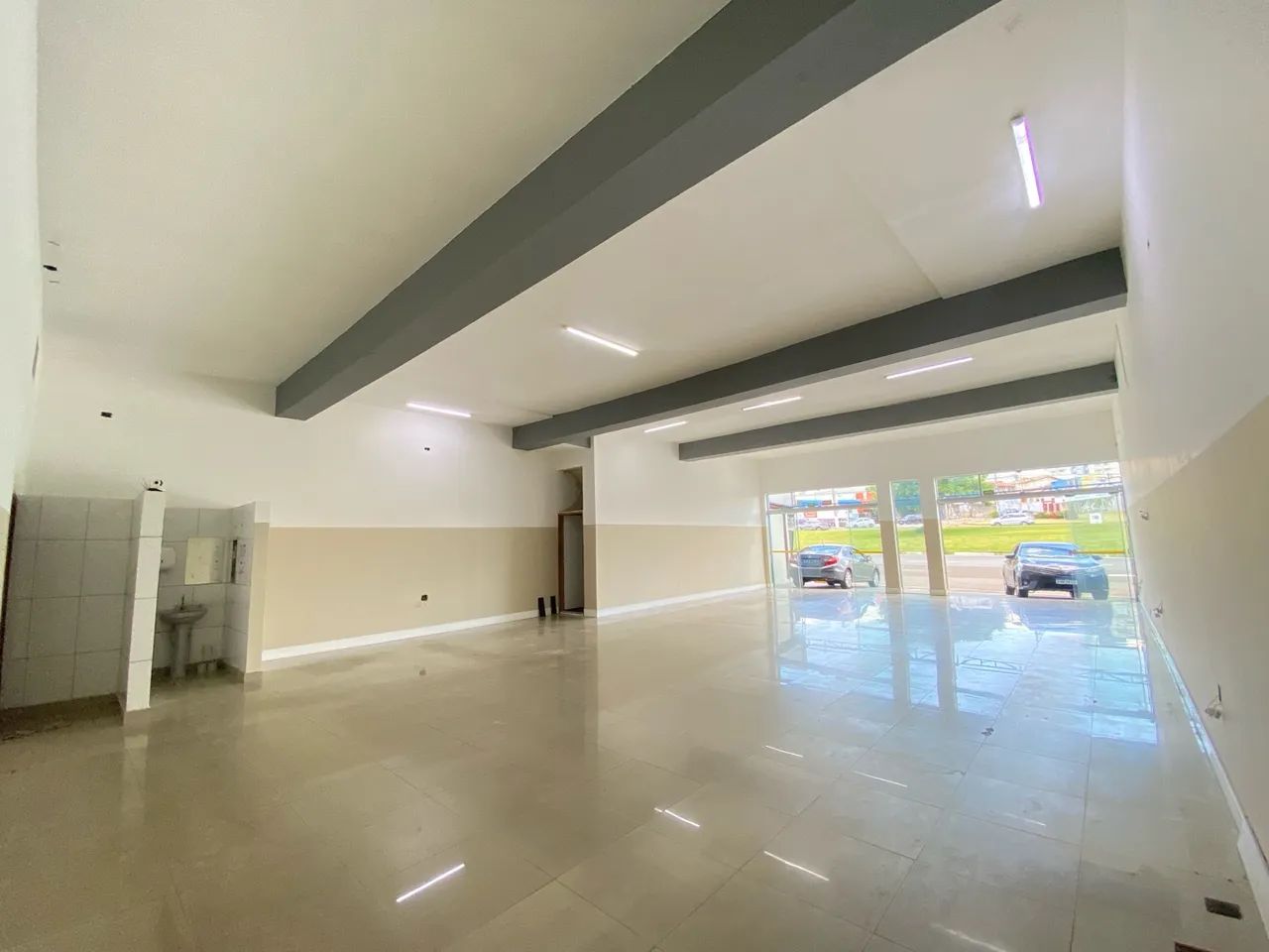 Grande Salão Comercial 200 m² - Frente Avenida da Emancipação + 4 Vagas - Hortolândia - Foto 8
