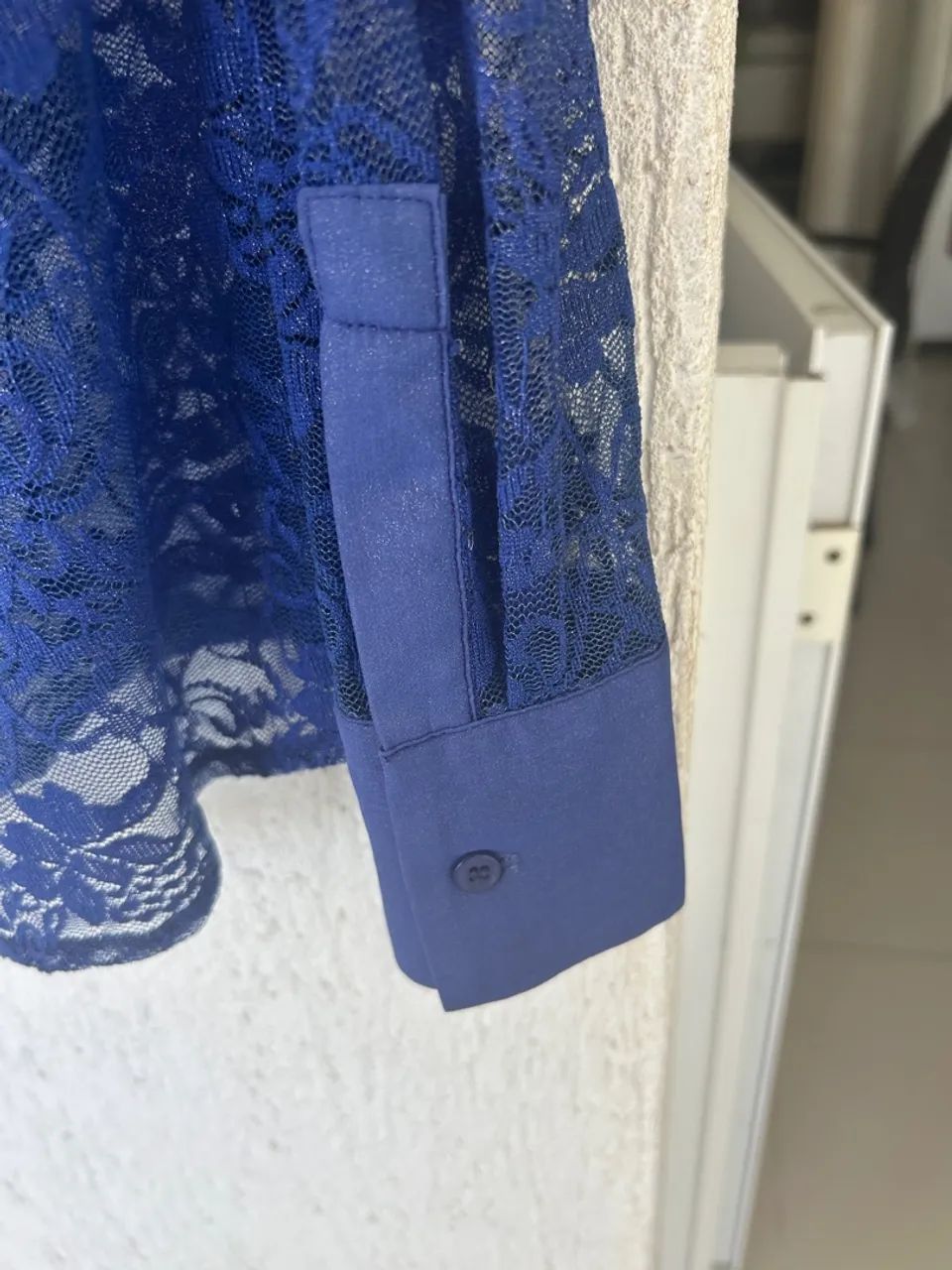 Camisa  de renda e cetim - Foto 3