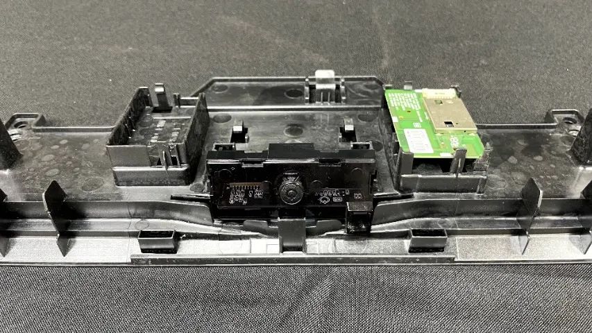 Botão power LG 58UF8300 - Foto 3