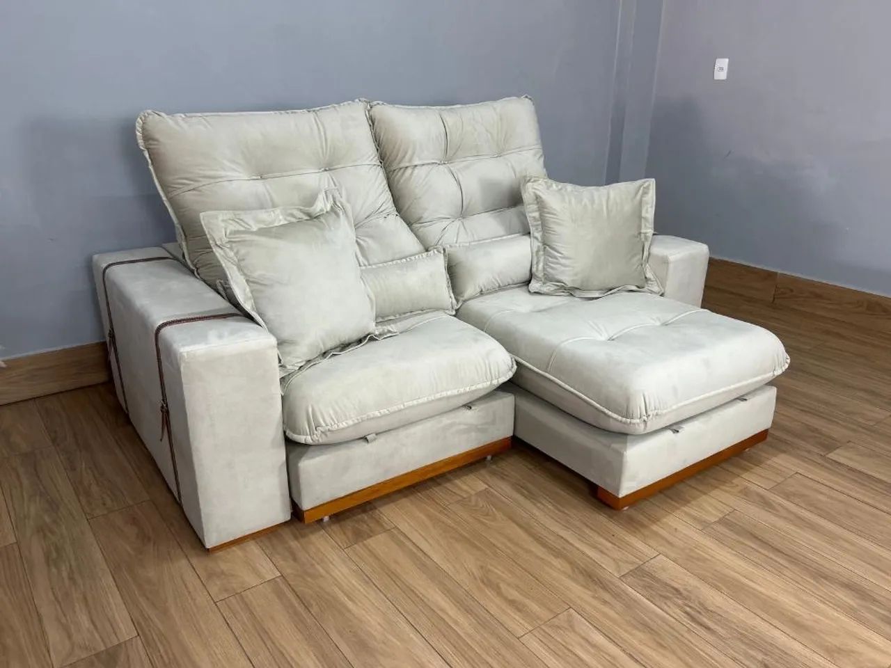 Sofá Retrátil e Reclinável Kioto 2.50m - Bege Veludo - Foto 2