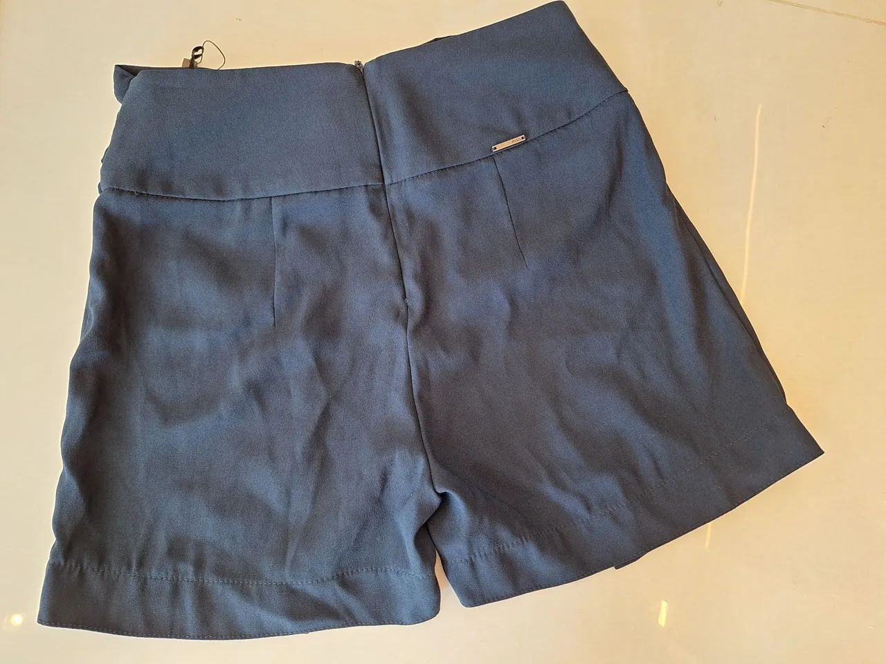 Shorts Mob crepe Azul Marinho - Foto 3