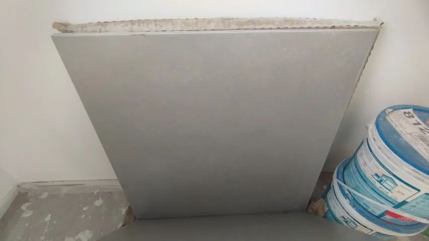 Porcelanato hit gris 81x81 cm esmaltado Portobello