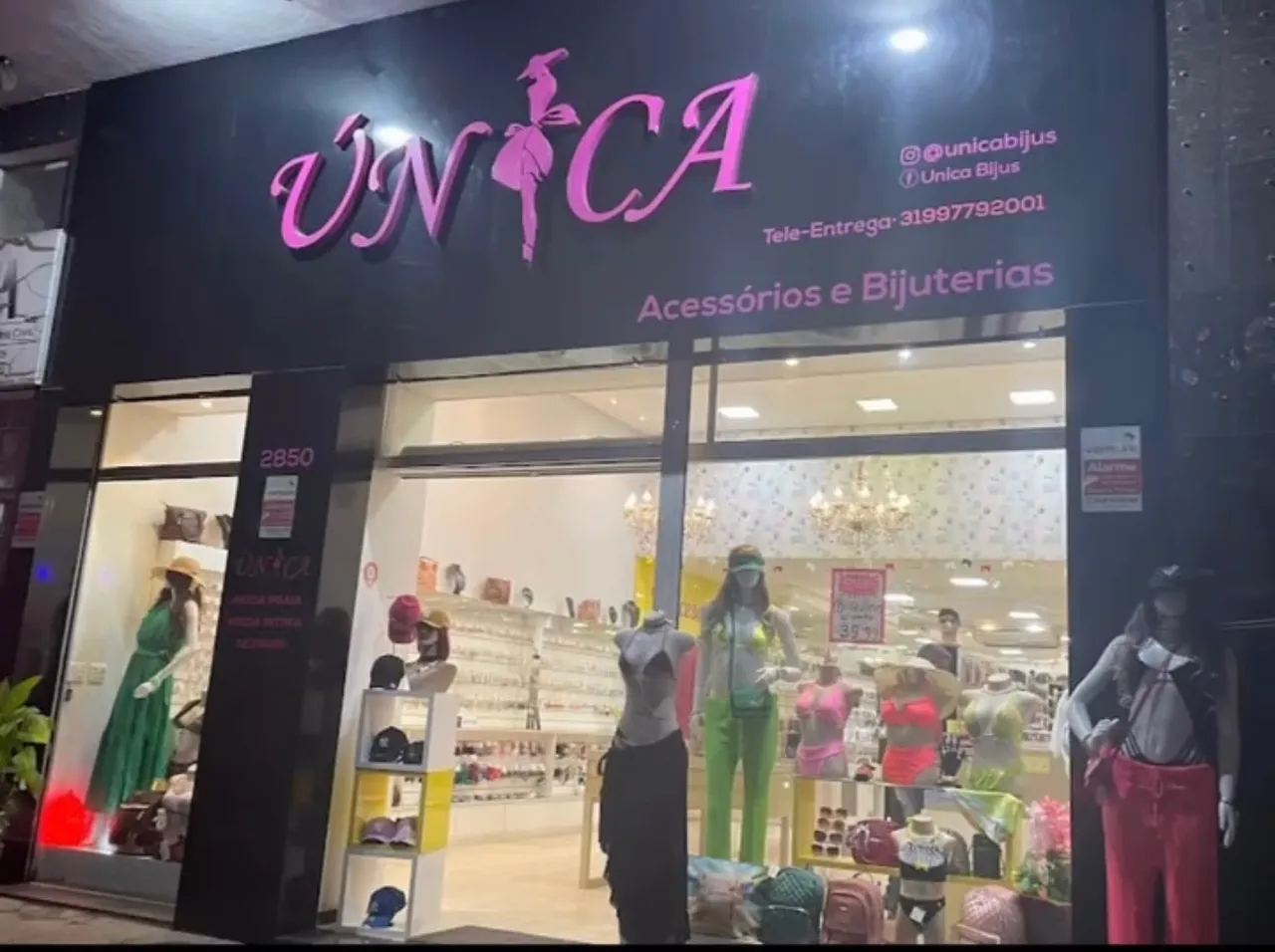Passo ponto Loja de Bijuterias,Roupas e acessórios ótima localização