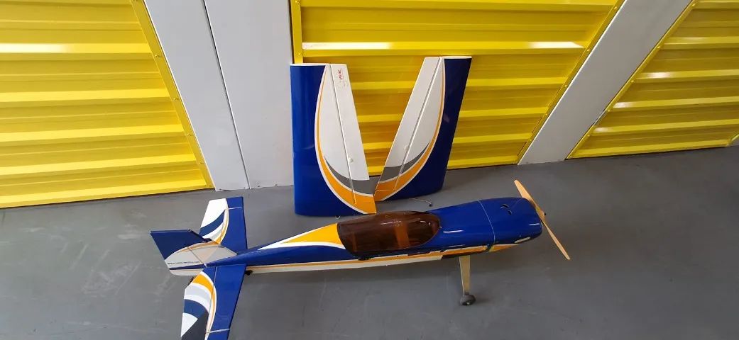 AEROMODELO GASOLINA - EXTRA - DLE 20CC