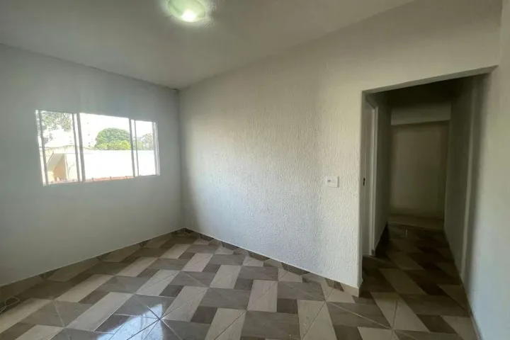 CASA FUNDOS NO SERRARIA (DIADEMA)