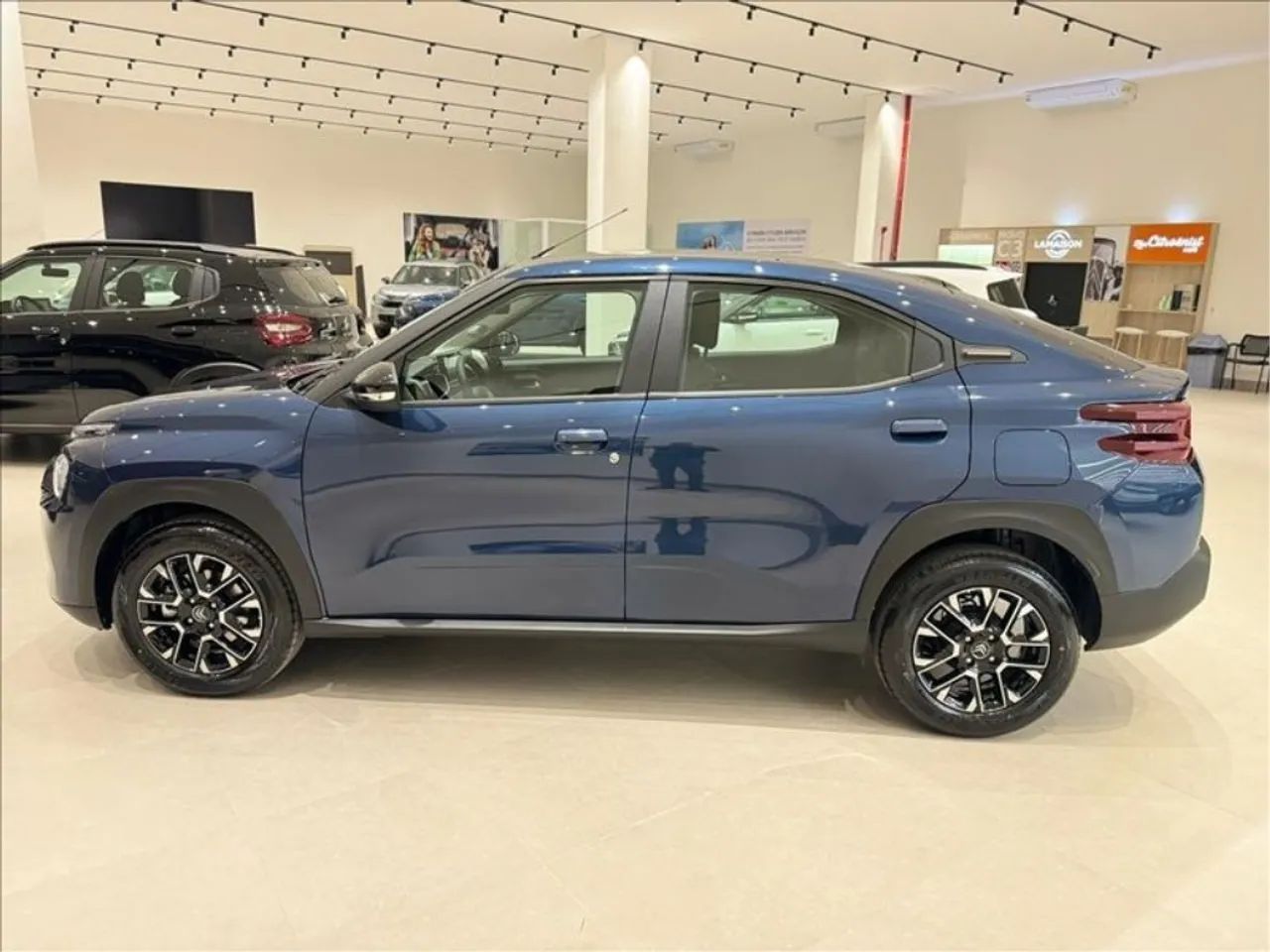 Citroen Basalt 2025 1.0 turbo 200 flex shine cvt - Foto 5