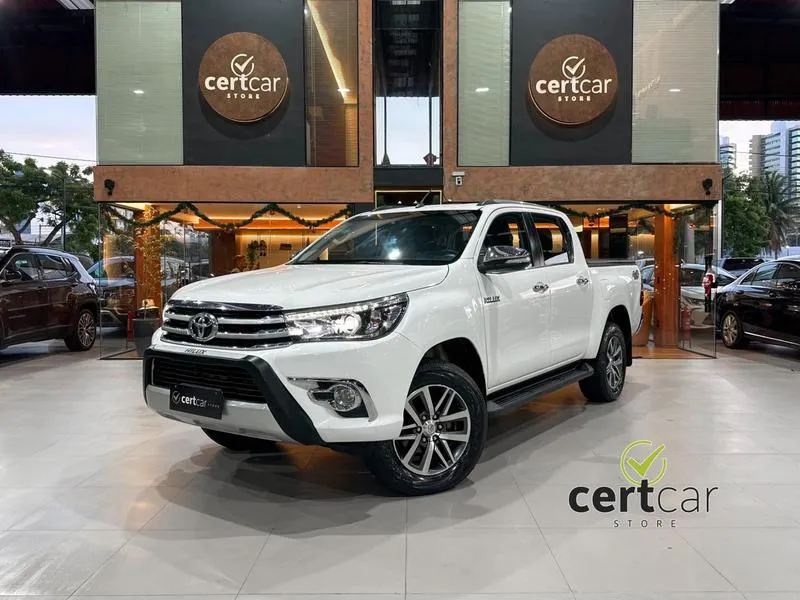 TOYOTA HILUX 2017 Usados e Novos