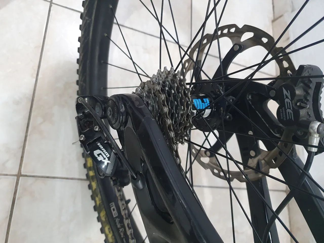 Bicicleta de downhill Intense M16 carbono - Foto 5