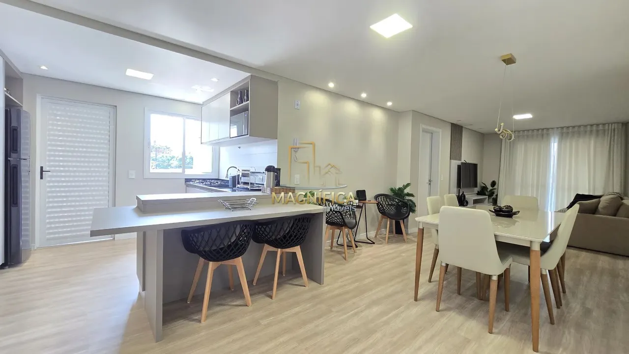 APARTAMENTO com 3 dormitórios à venda com 106m² no bairro Portão - CURITIBA / PR