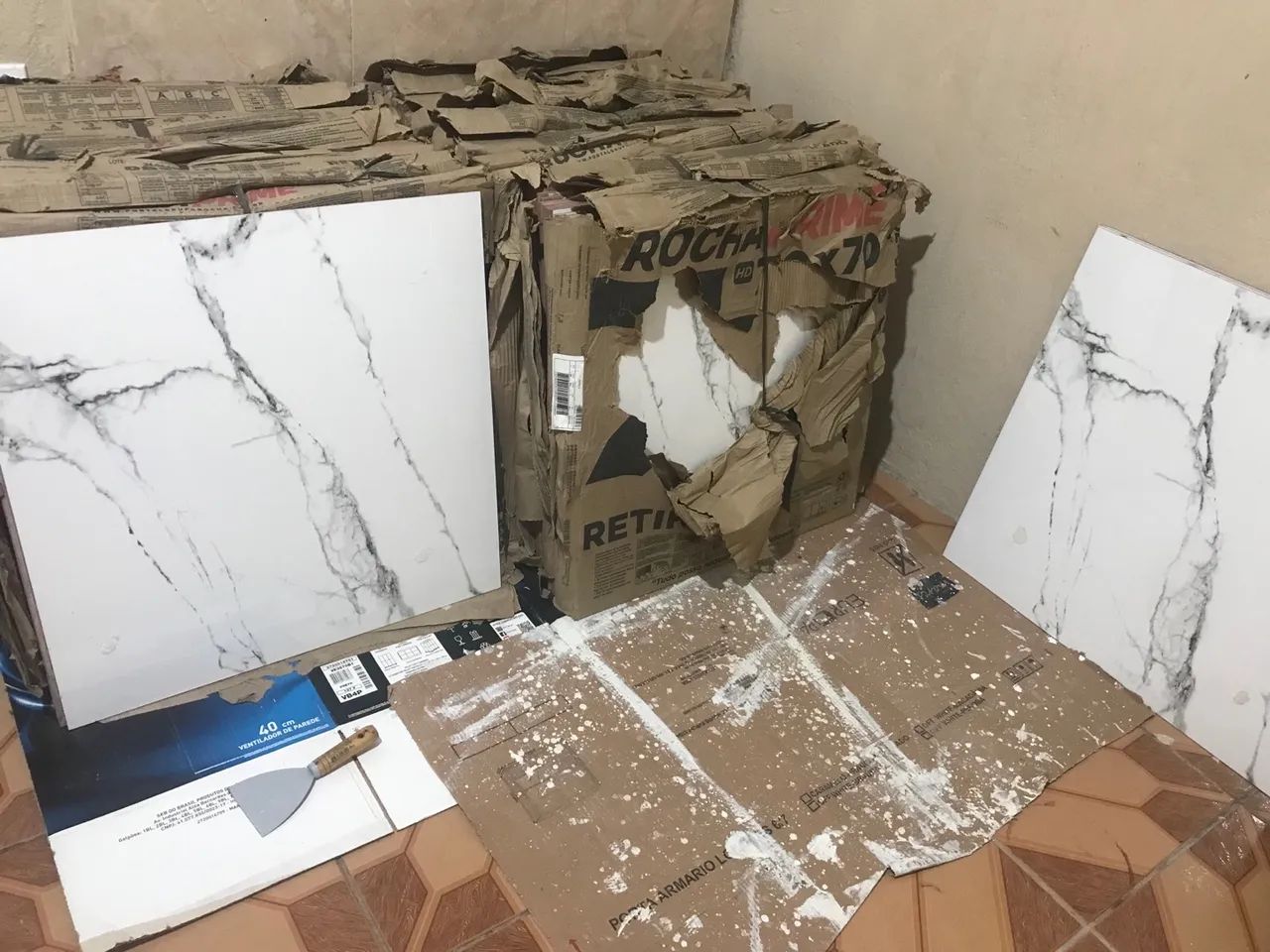 Vendo 27 caixa de porcelanato 100mt quadrado 