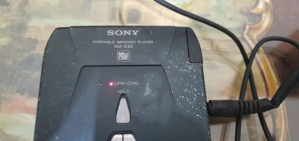 SONY MDプレーヤー MZ-E33 1240 Sony MZ-E33 [MiniDisc Wiki]
