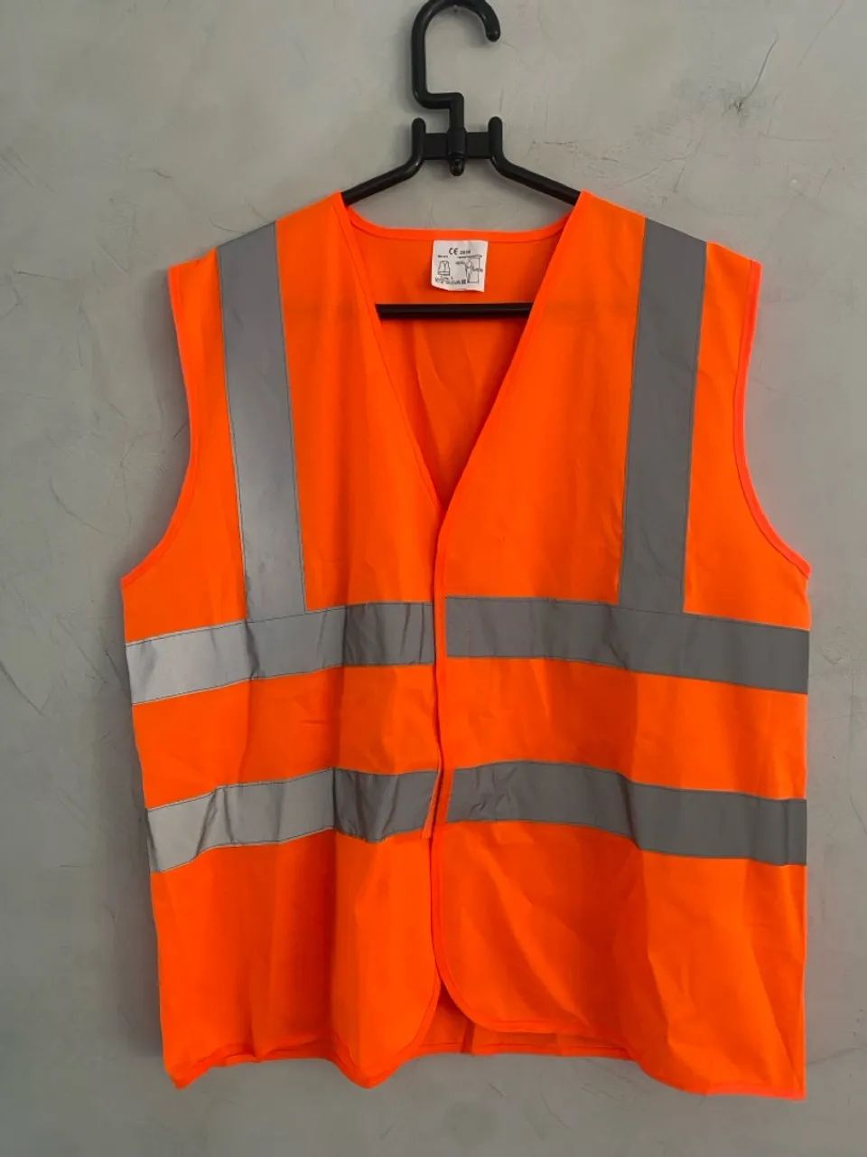 Colete Refletivo Laranja - Segurança e Visibilidade