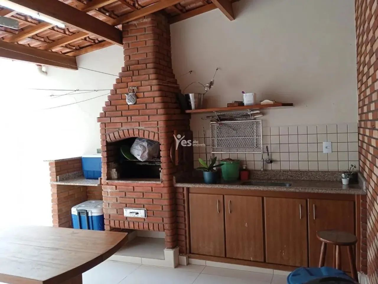 Casa de três andares á venda com 254 m², no bairro Parque Jaçatuba, com 3 dormitórios send