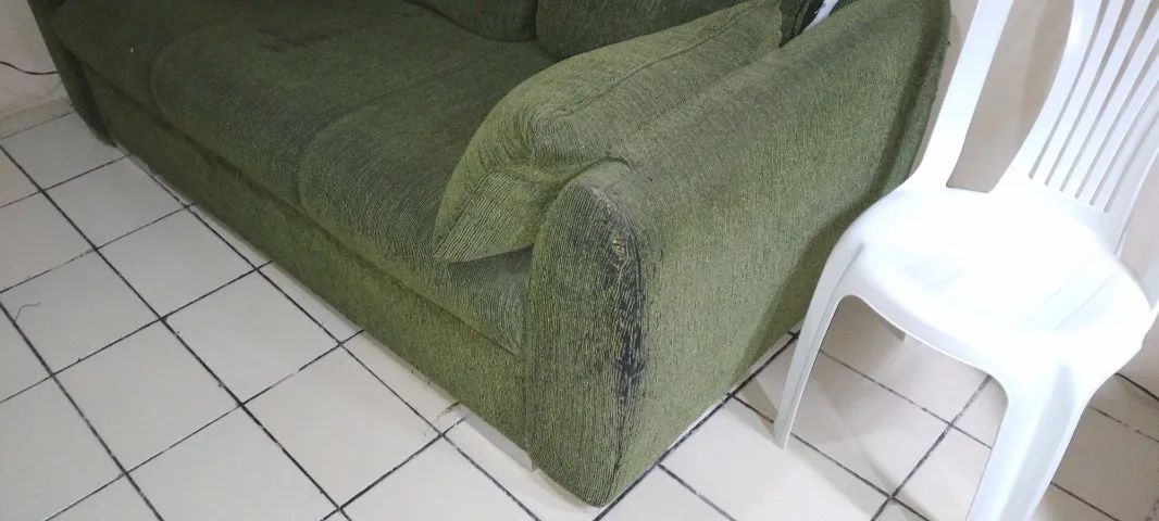 Sofá três lugares - Foto 2