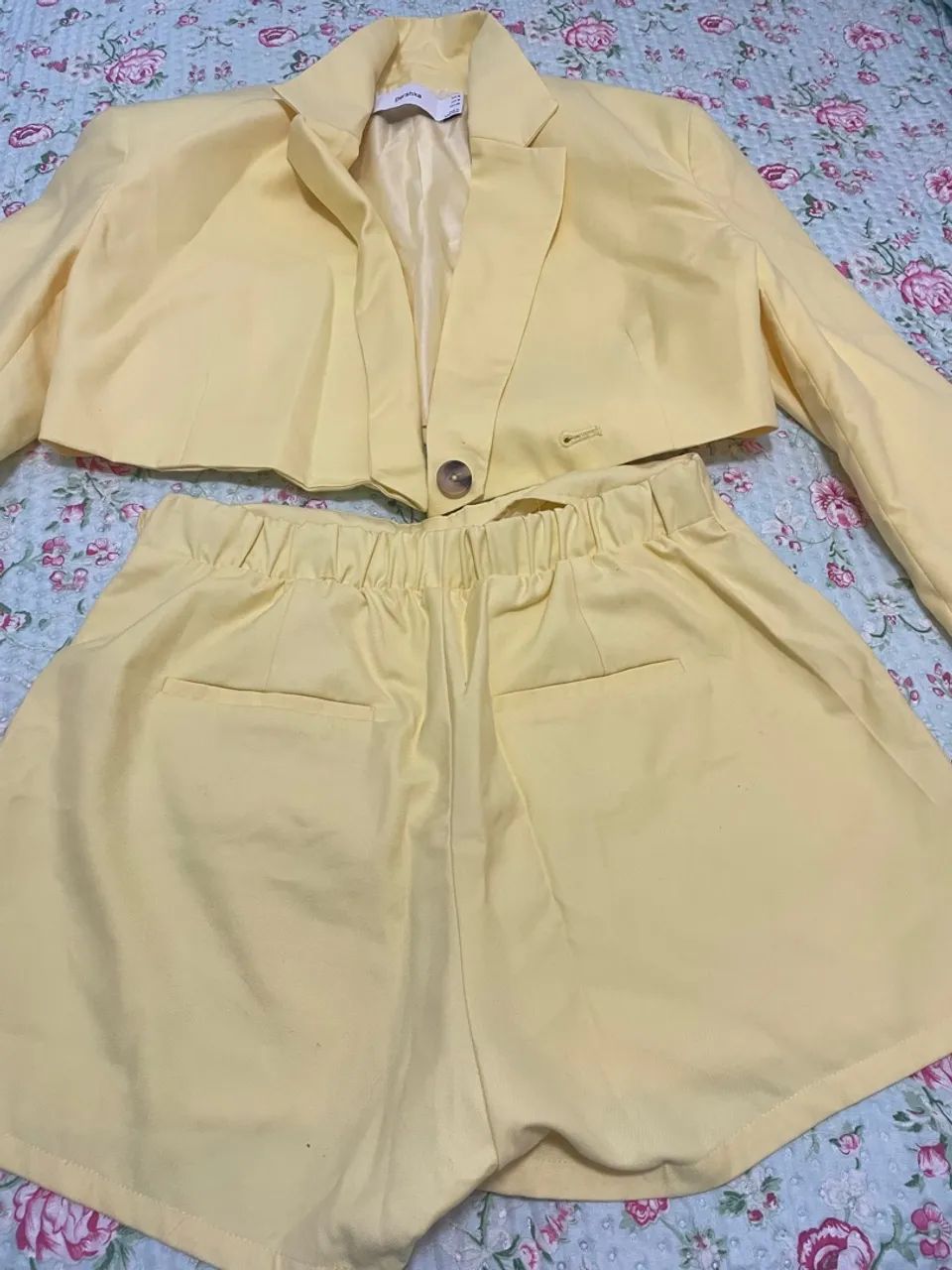 Conjunto de blazer e short saia - Foto 3