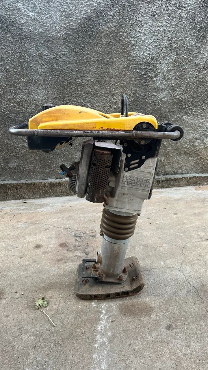 Compactador de solo Wacker Nelson  (Sapo)