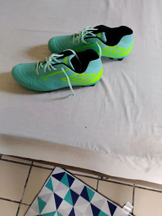 Chuteiras Umbro 