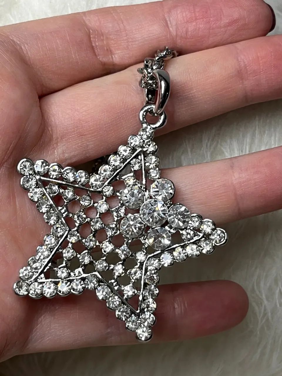 Colar Grande Estrela com Strass Delicado  - Foto 4