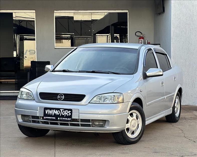 CHEVROLET ASTRA 1.8 MPFI Millenium II Sedan 8V