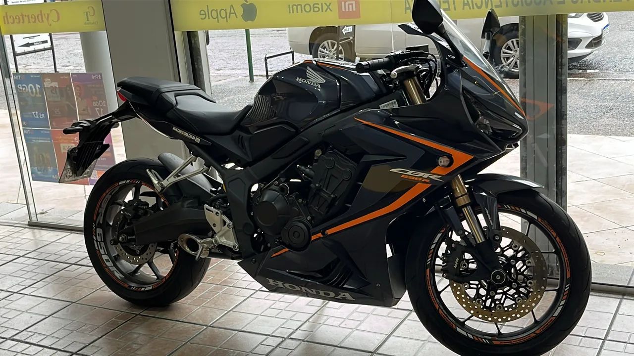 CBR 650R revisada intacta  - Foto 3