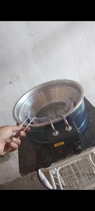 Fritadeira Elétrica nova sem uso, entrego dependendo de onde seja  - Foto 4