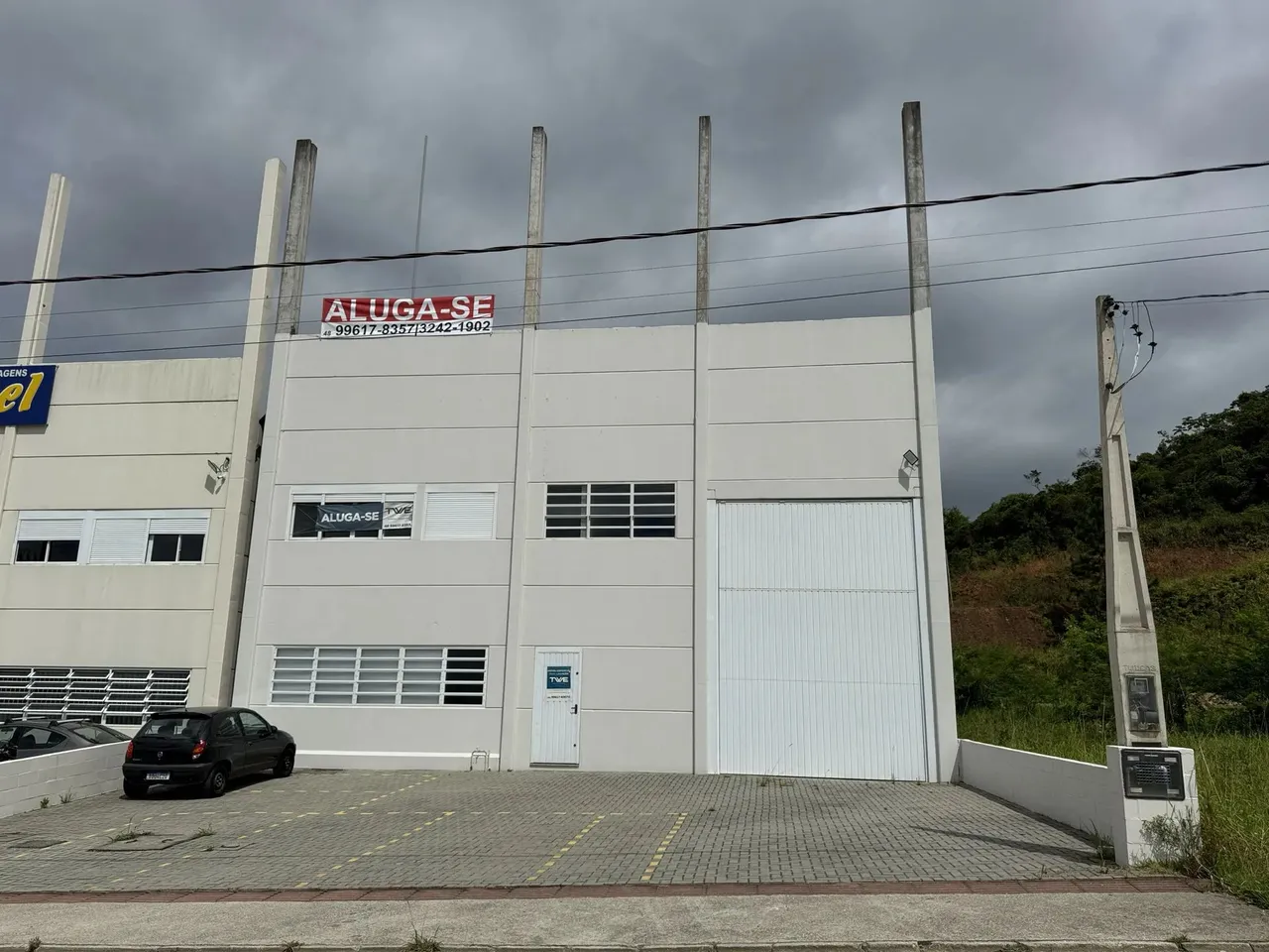 GALPÃO PARA LOCAÇÃO COM 600 M² PALHOÇA/SC