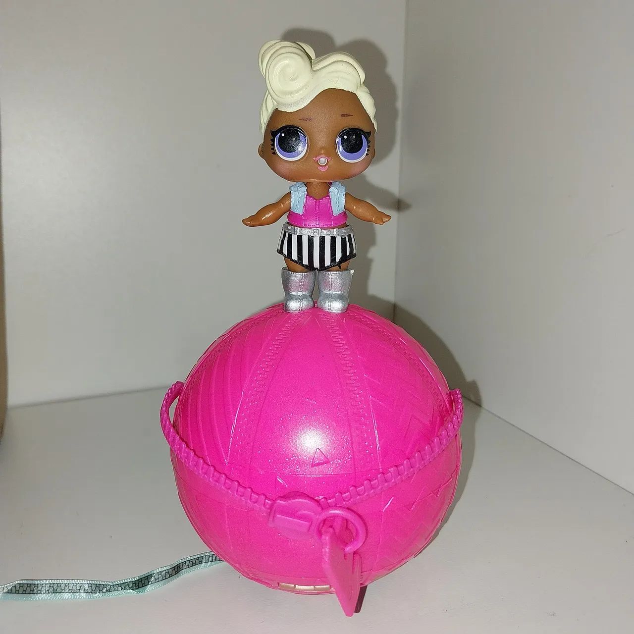 LOL Surprise Confetti Pop Grunge Grrrl Brinquedos e Jogos Vila