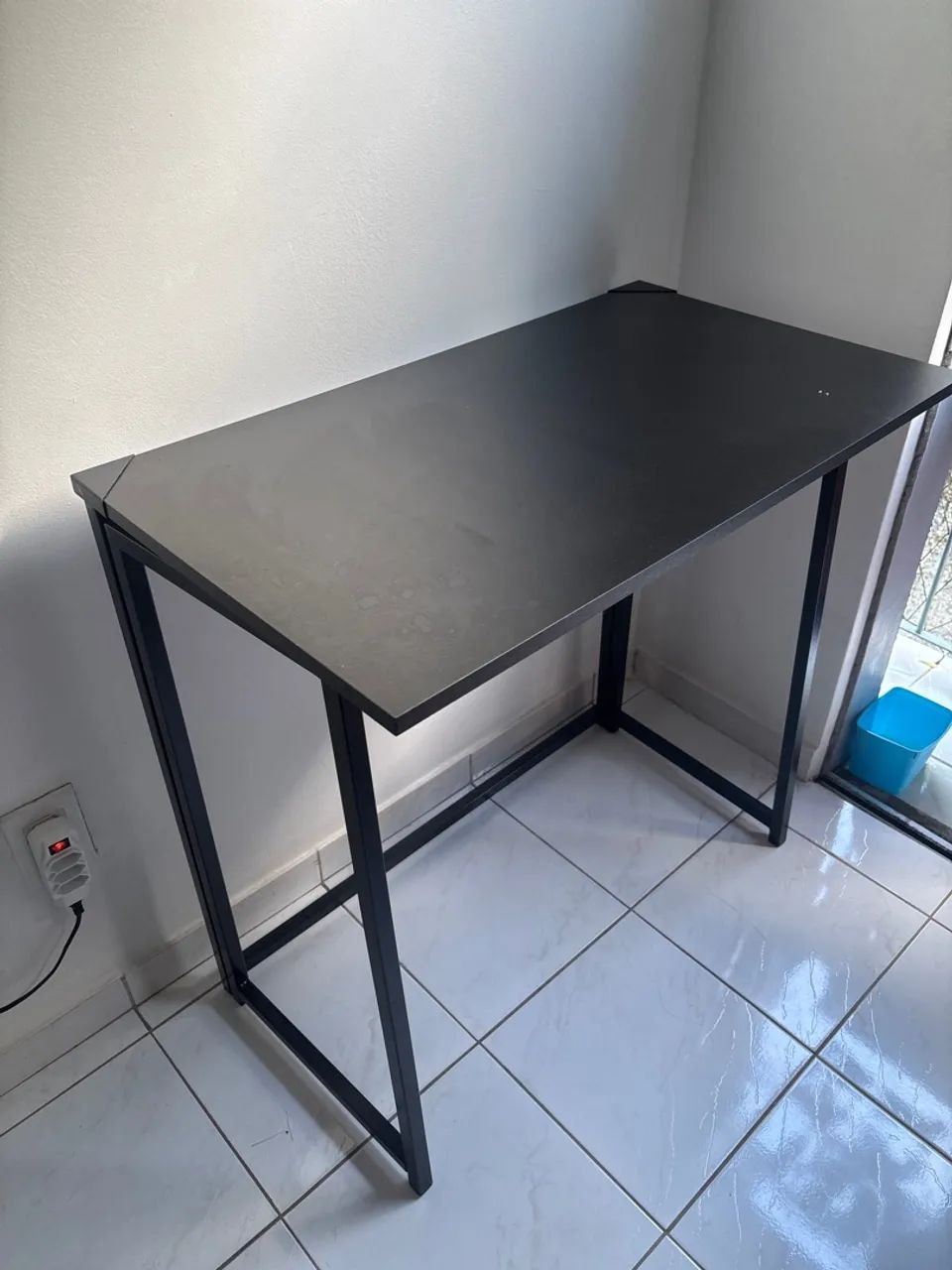 Mesa dobrável para escritório - ideal para espaços pequenos
