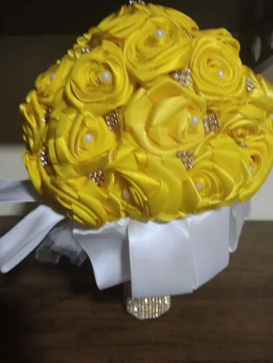 Buquê de noiva artificial amarelo