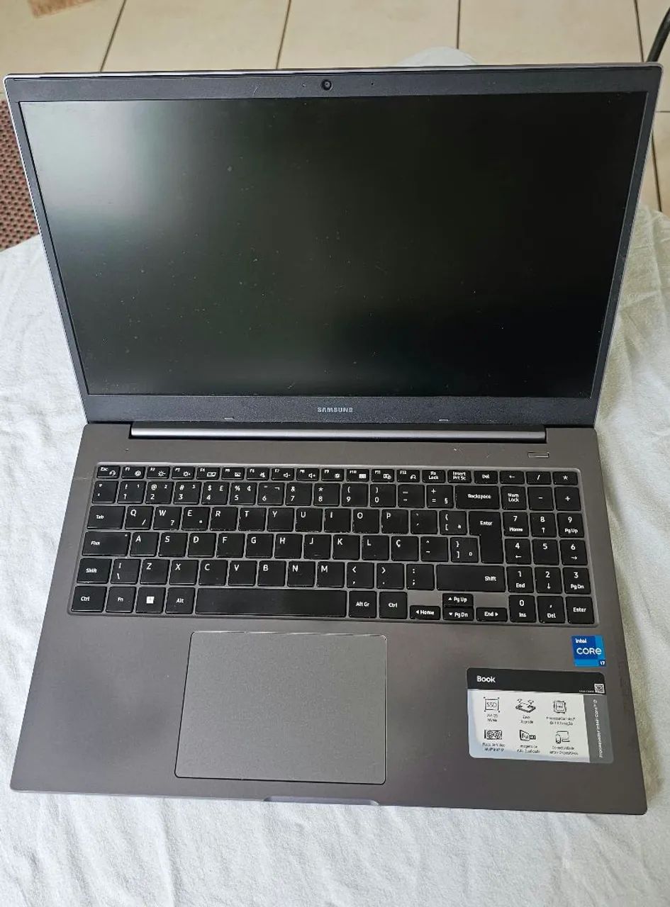 Samsung Book - Modelo NP550XDA
