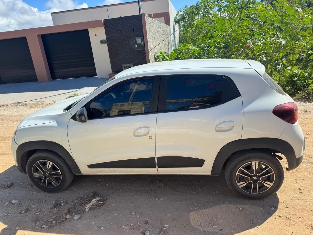 Renault Kwid INTENSE 1.0 FLEX 12V 5P MEC. 2023