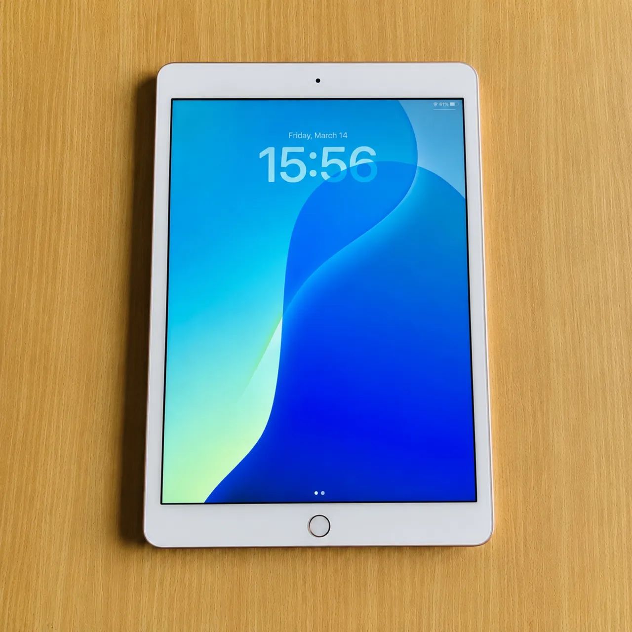 iPad 8 128GB Gold (Ouro) - Com Caixa Original, Caneta e Capa - Impecável  - Foto 3