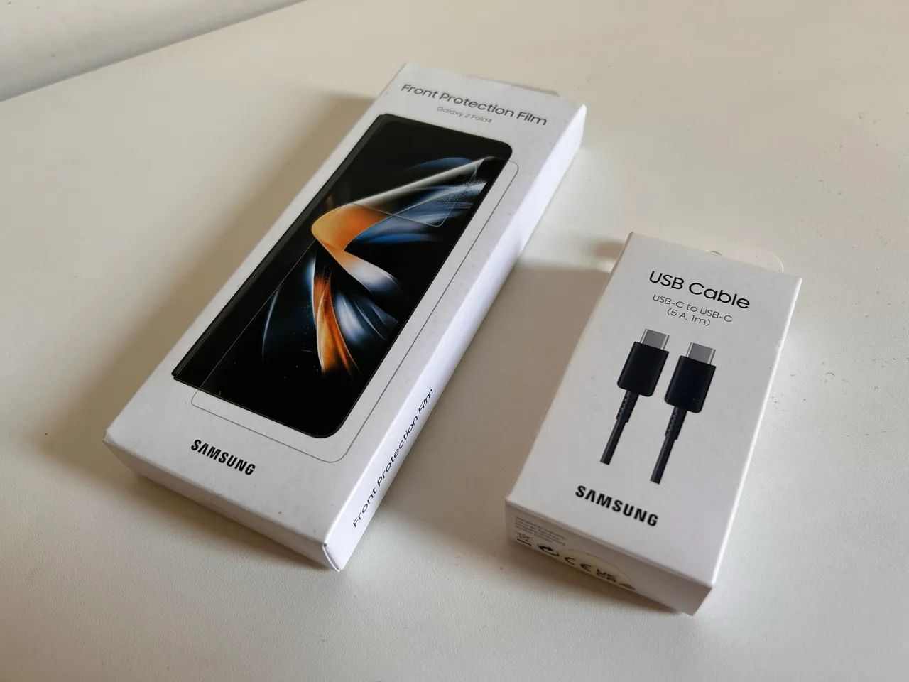 Cabo USB C + Película Galaxy Z Fold 4